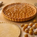 Tarte au mirabelles congelées dorée, sortie du four